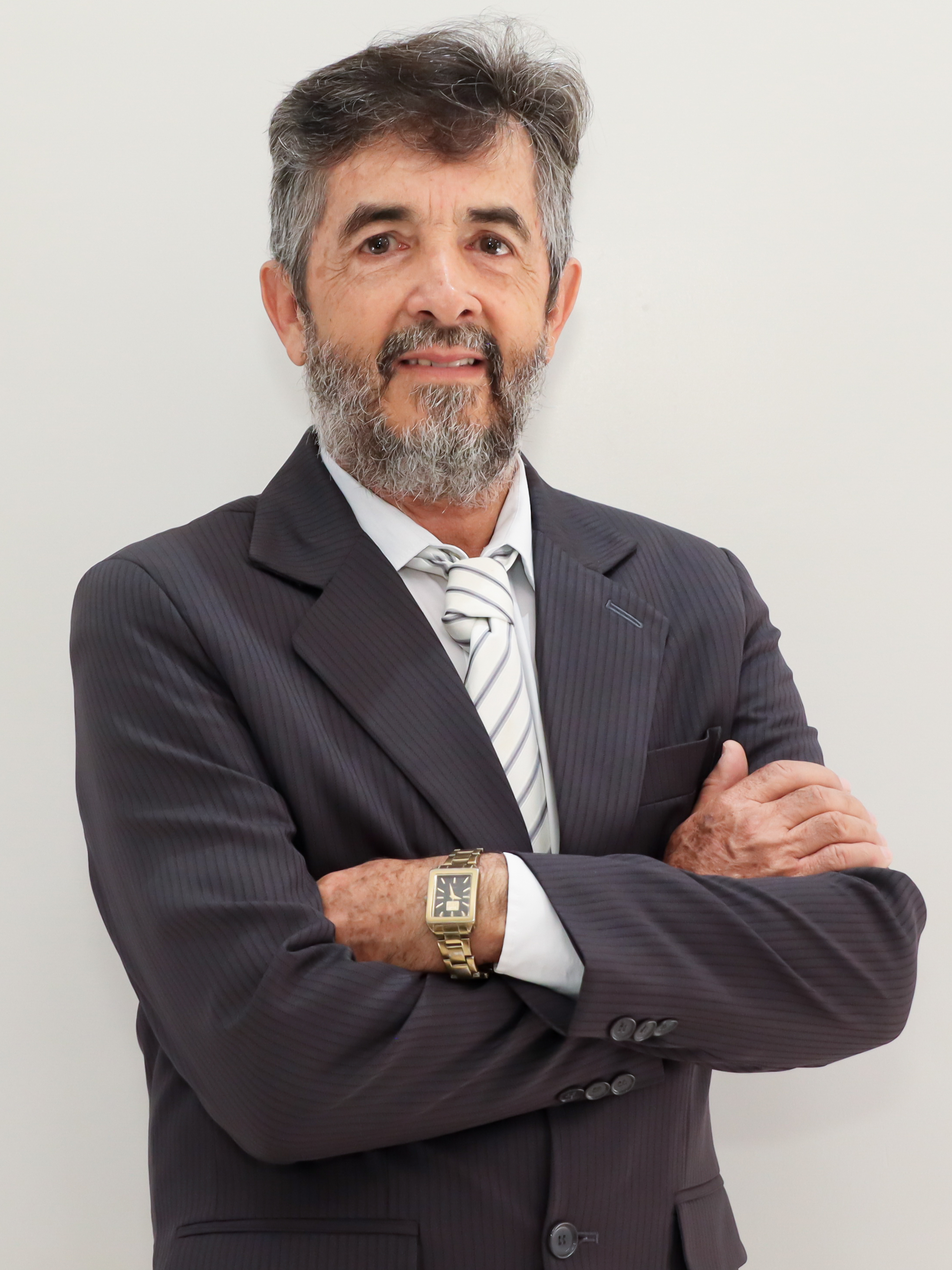 Dr. Veloso